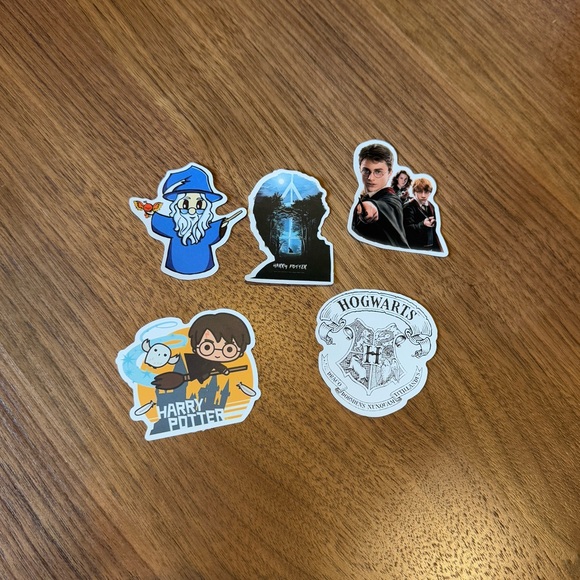 Harry Potter Hogwarts Dumbledore Vinyl Diecut Stickers Neutral Pack of 5 New - Picture 1 of 2